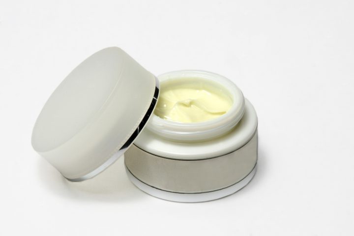 cremas para el cuello arrugado